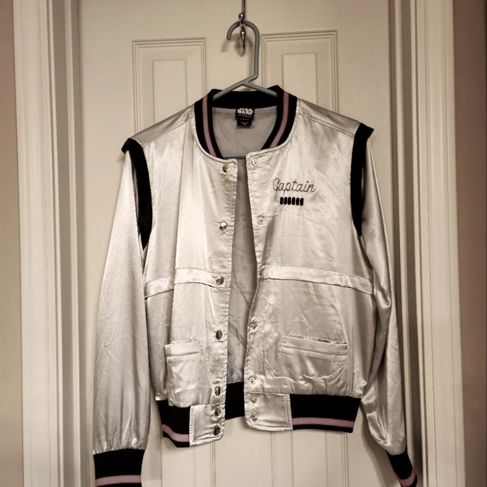 HER UNIVERSE storm trooper captain jacket - Picture 1 of 3